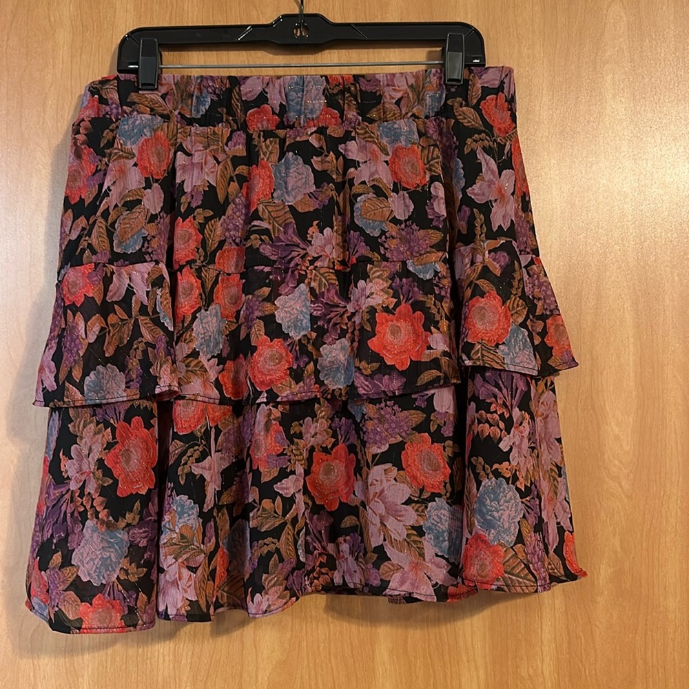- Cute flower skirt!